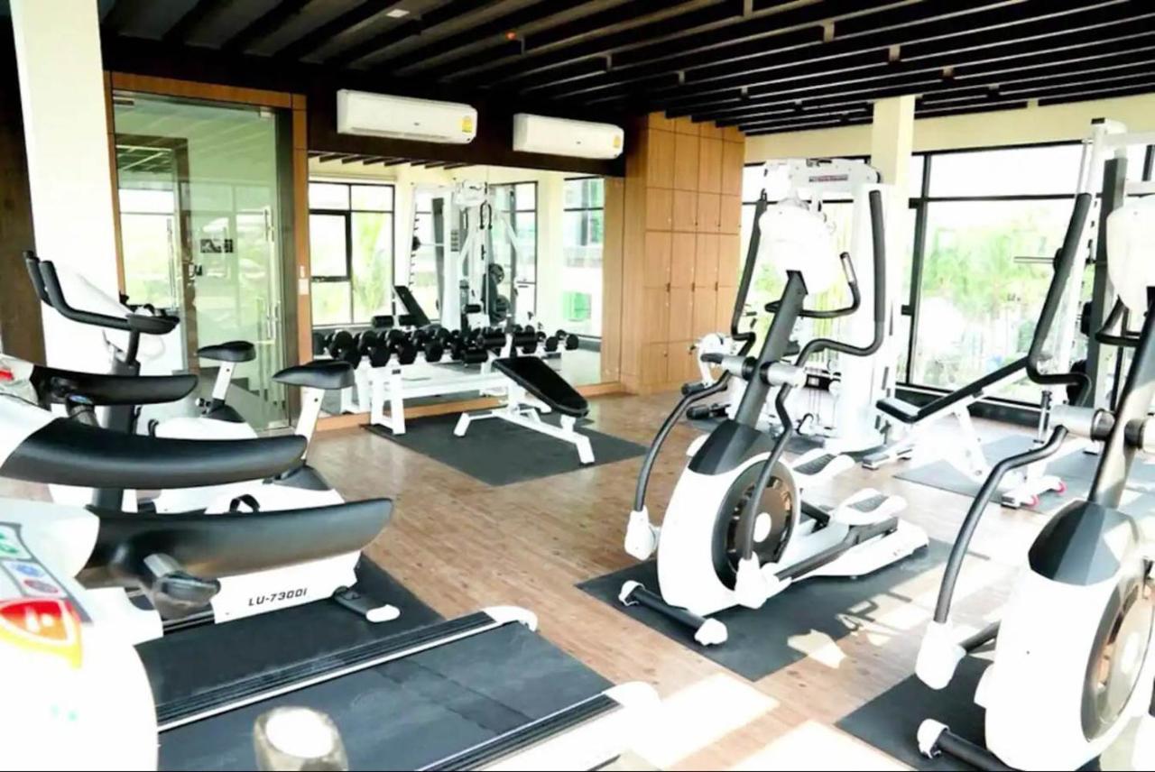 Dusit Grand Condo View Джомтиен Бийч Екстериор снимка
