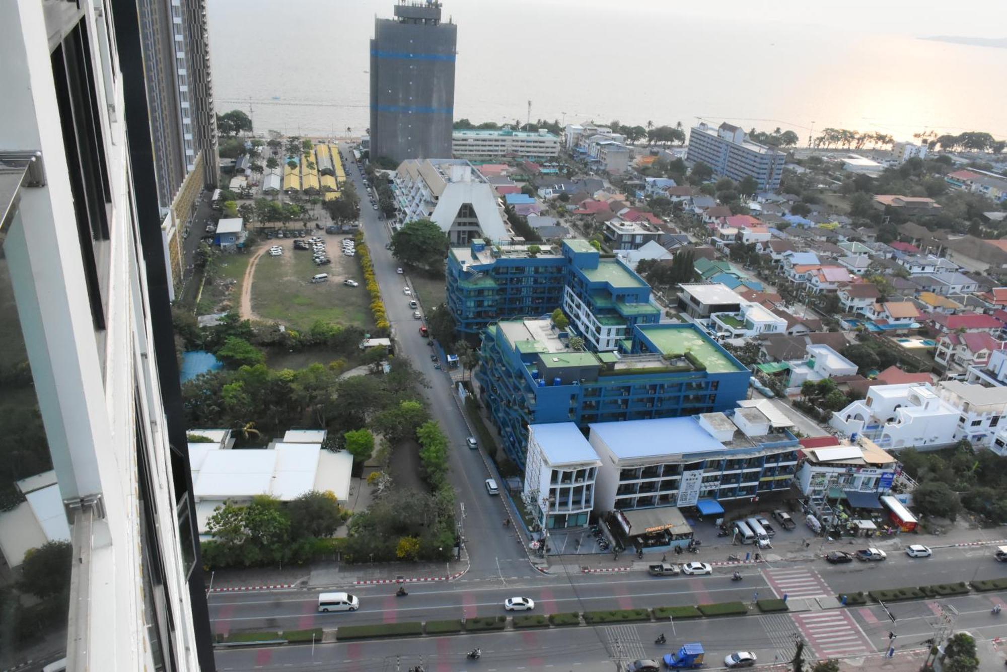 Dusit Grand Condo View Джомтиен Бийч Стая снимка