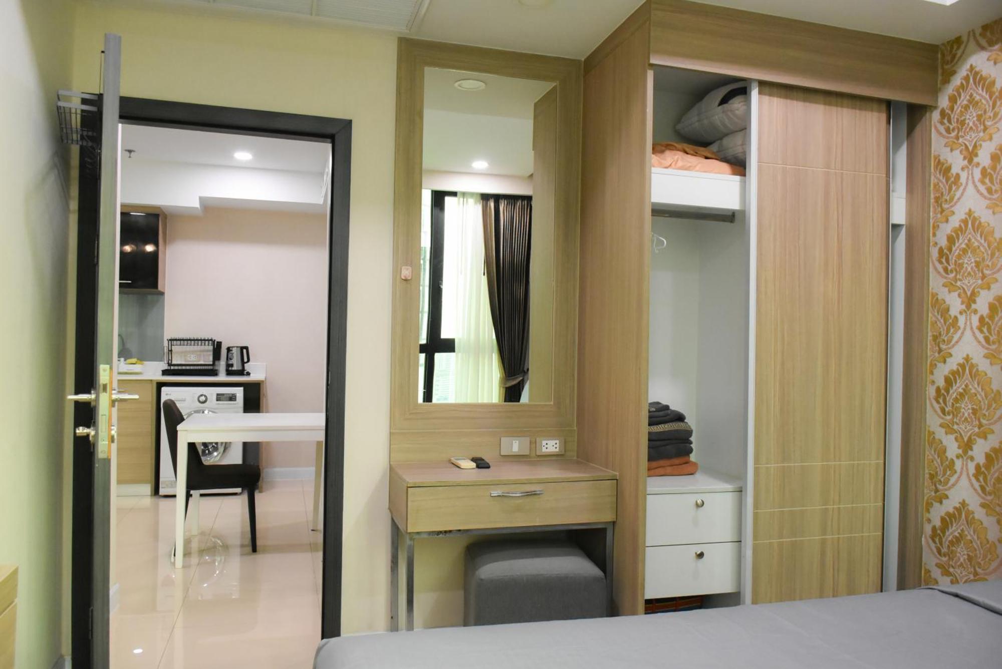 Dusit Grand Condo View Джомтиен Бийч Стая снимка
